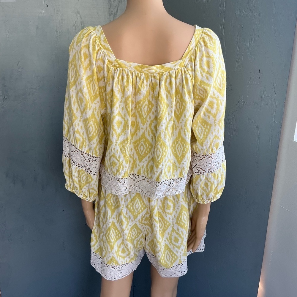 Calligraphie Yellow and White Boho Top & Shorts Set - Picture 5 of 12
